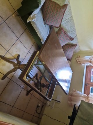Mesa auxiliar vintage de madera