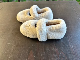 Zapatillas casa niña T. 22-23 peluche
