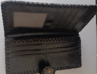 Monederos de cuero con diseño floral