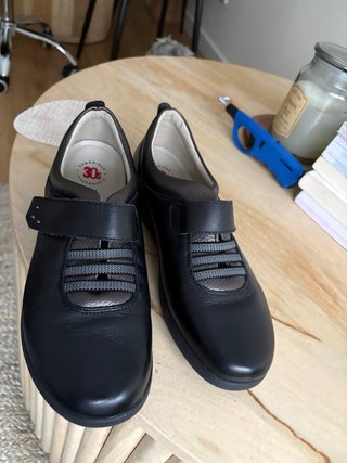 Zapatos de piel negros talla 38