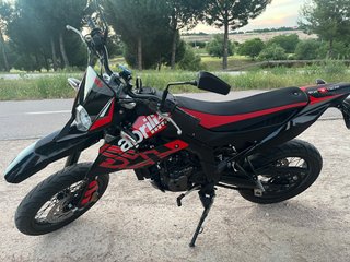 Aprilia SX 125 2024 supermotard