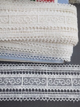 Guipur encaje beige y blanco