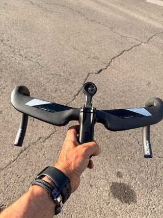Manillar carbono Vision + porta GPS