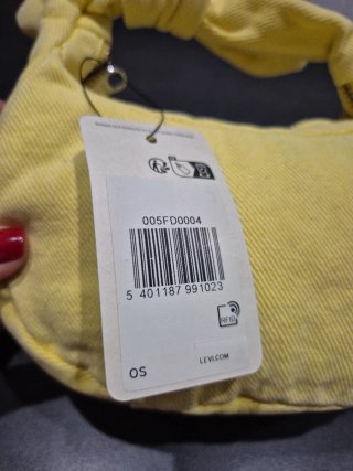 Bolso Baby Brooklyn Levi's Amarillo NUEVO