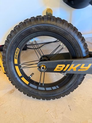 Bicicleta de equilibrio BERG