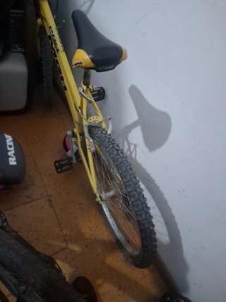 Bicicleta de Montaña MGH Amarilla