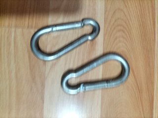 Polea y mosquetones alpinismo