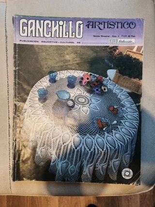 Lote 5 revistas de ganchillo