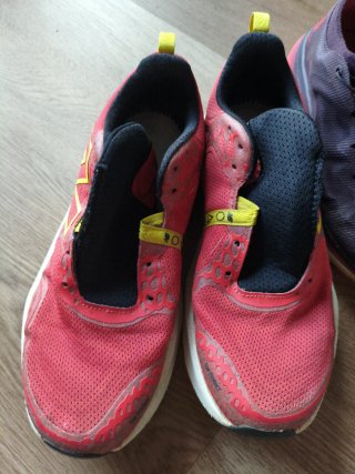 Lote Zapatillas Salomon y New Balance