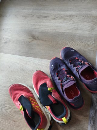 Lote Zapatillas Salomon y New Balance