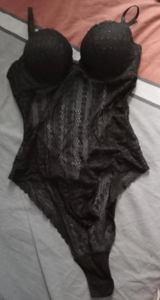 Body de encaje negro
