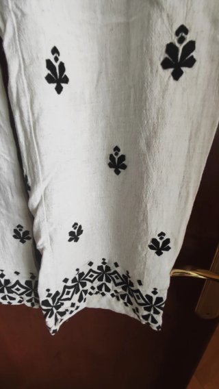 Pantalón Zara bordado