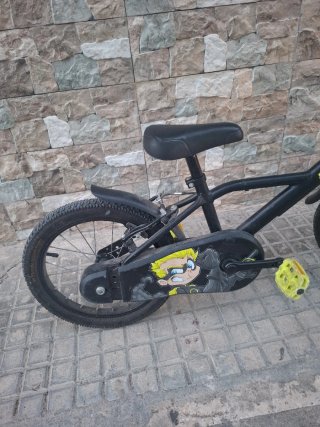 Bicicleta infantil Btwin amarilla