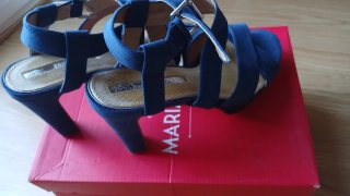 Zapatos de tacón azul Mariamarie