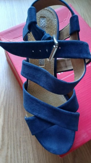 Zapatos de tacón azul Mariamarie