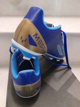 Botas de fútbol Adidas azules número 34