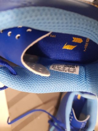 Botas de fútbol Adidas azules número 34
