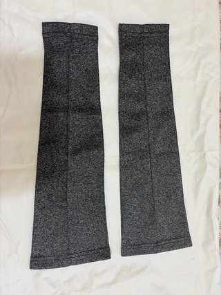 CULT top con mangas Grises Talla Única