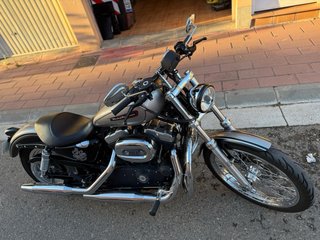 Harley-Davidson Sporster 883 Custom Negra/Plata