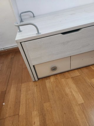 Armario cama nido con cajonera.