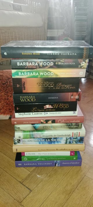 Libros tema romántico. 2 libros 5€. 4 libros 9€