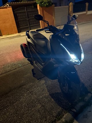 Kymco Superdink 350 ABS Negra2000kilometros