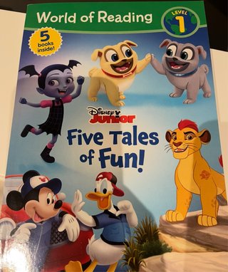 Sin usar. Libro lectura infantil Disney en inglés