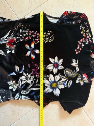 Maglia effetto velluto floreale