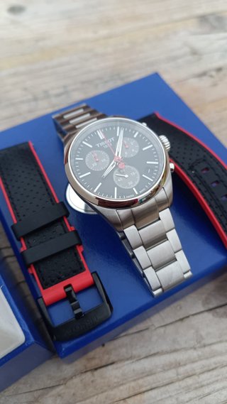 Tissot PR 100 Cronógrafo Edición La Vuelta