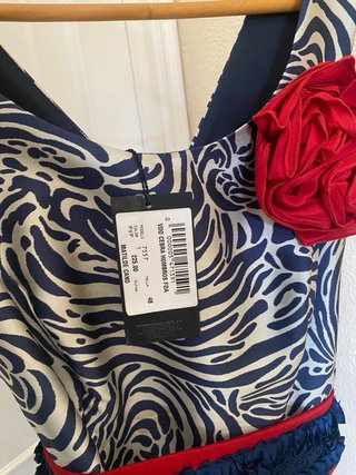 Vestido de fiesta azul y rojo