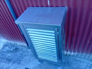 Caja de contadores de metal