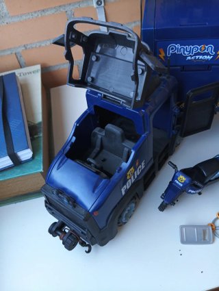 Camión Policía PinyPon Action + Accesorios