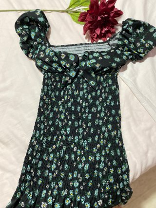 Vestido elástico floral negro Talla XS