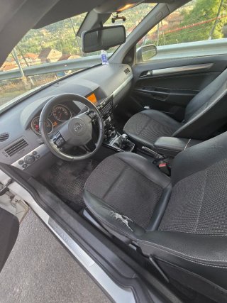 Opel Astra 2008