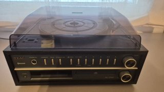 Tocadiscos TEAC-MC D800