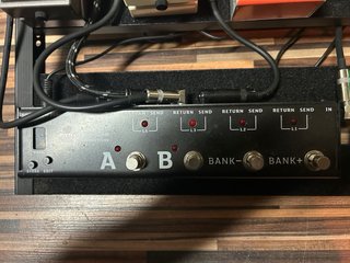 EVH 5150 LBXII + Pantalla Harley Benton + pedalera