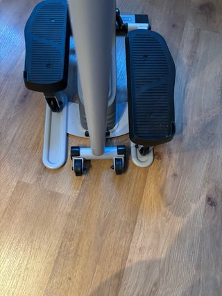 Elíptica compacta para ejercicio en casa