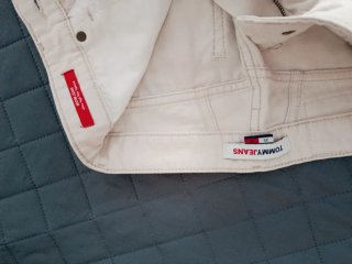 Pantalón vaquero beige chica Tommy Hilfiger