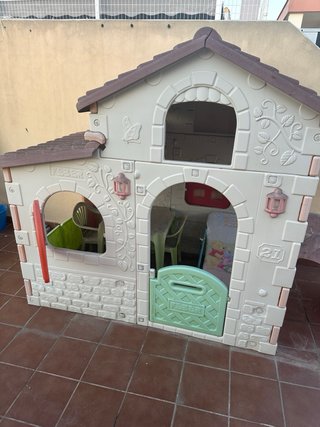 Casa de juegos infantil de plástico