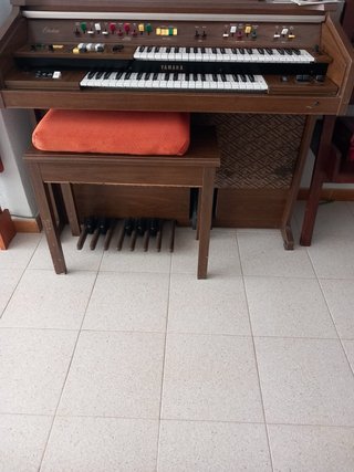Organo Yamaha Electone