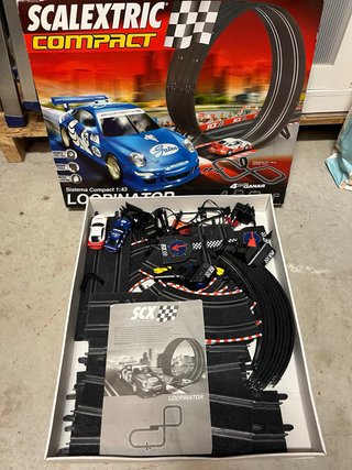Scalextric Compact Loopinator Pista Coches