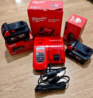 Cargador Milwaukee M12-18FC y Batería M18 5.0Ah B5