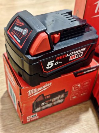 Cargador Milwaukee M12-18FC y Batería M18 5.0Ah B5