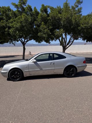 Mercedes-Benz  CLK