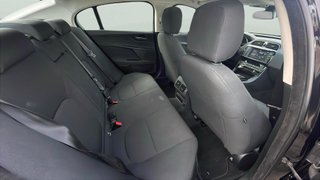 Jaguar XE 2.0 Diesel XE-Pure RWD 132 kW (180 CV)