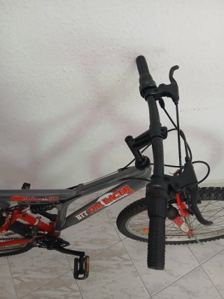 Se vende bicicleta racer