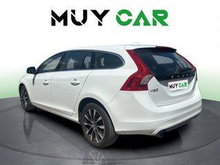 Volvo V60 D3 Momentum Auto 110 kW (150 CV)