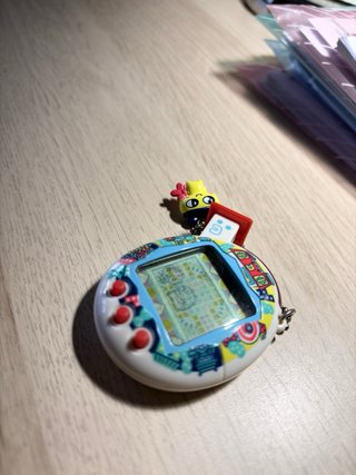 Tamagotchi Connection V5 Familitchi Original