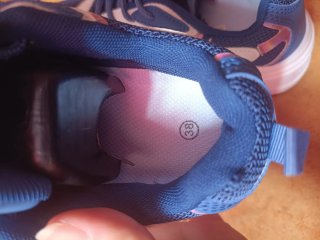 Zapatillas deportivas talla 38 sin estrenar