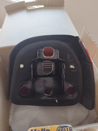 Faro Trasero Izquierdo Golf 3 HELLA
